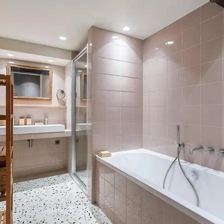 Apartment Amazing Flat ! 2 Bed Downtown
